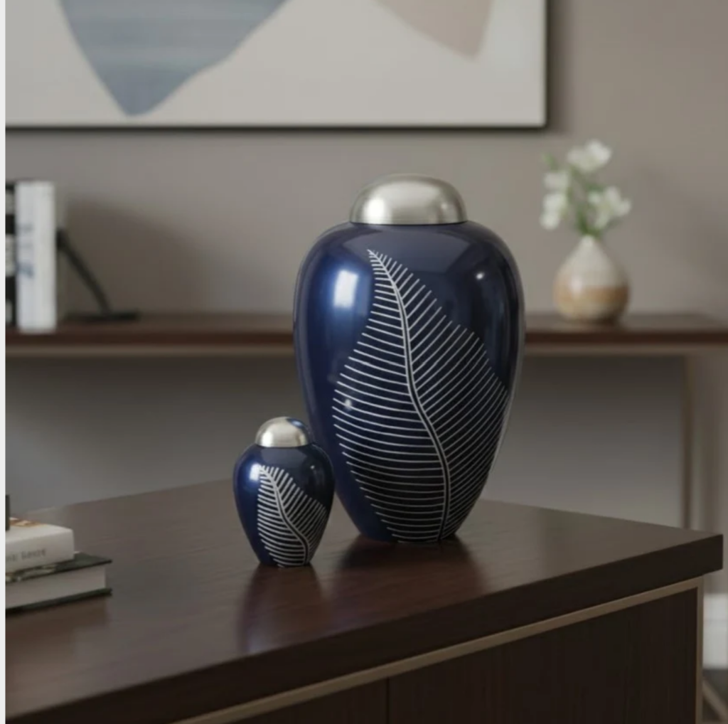 Urn 6